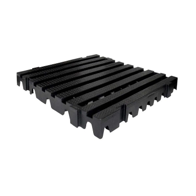 ESTRADO PALETE PLASTICO PISO PRETO 50X50X4,5